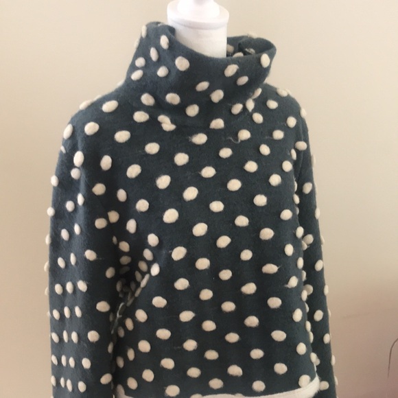 TOV Los Angeles Poncho/Shrug - Picture 6 of 6